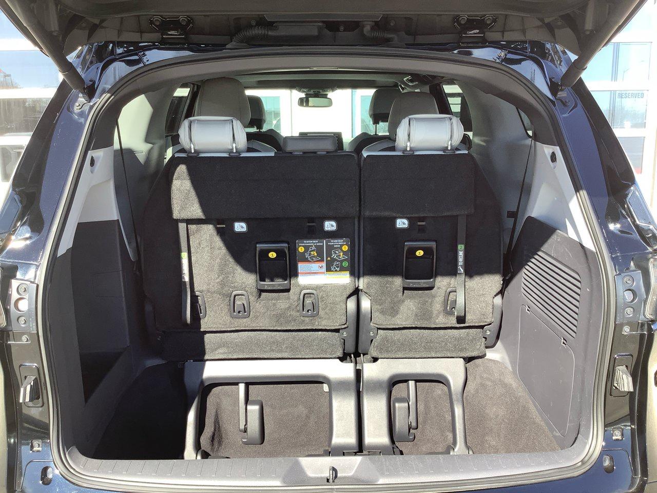 2024 Toyota Sienna  Photo