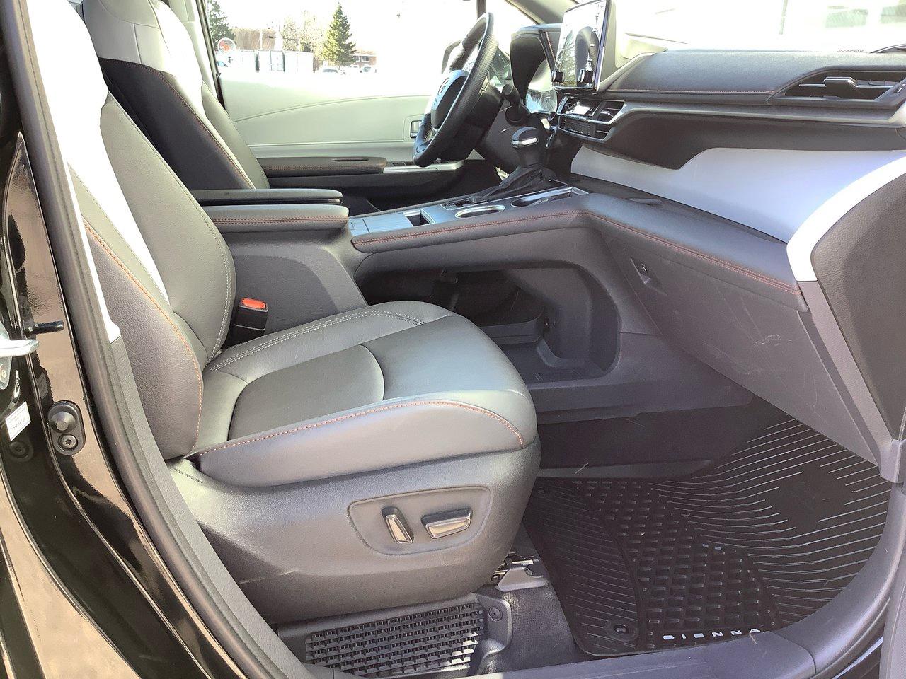 2024 Toyota Sienna  Photo
