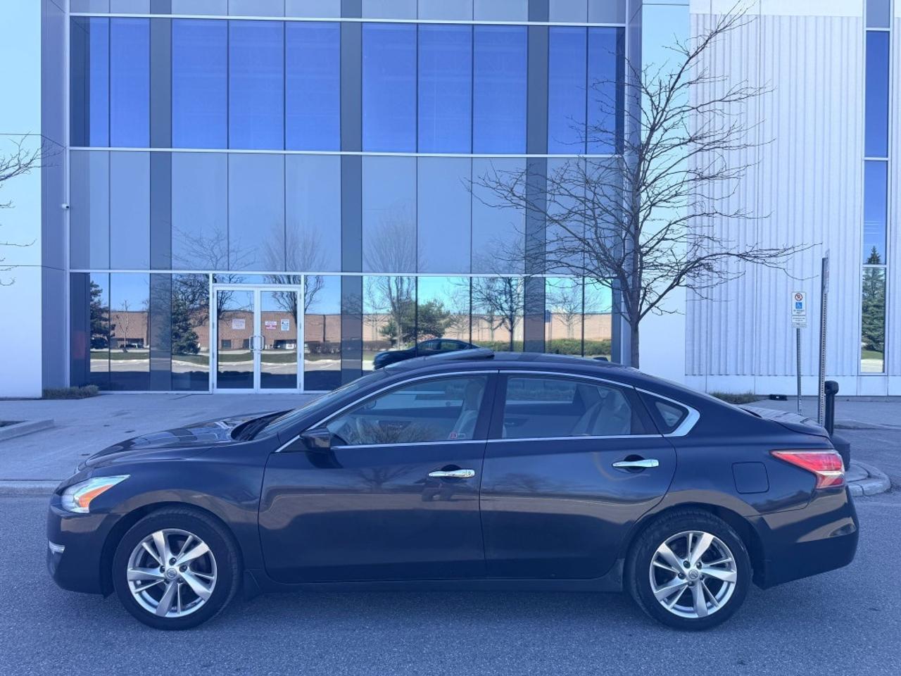 2013 Nissan Altima 4dr Sedan I4 CVT 2.5 Photo
