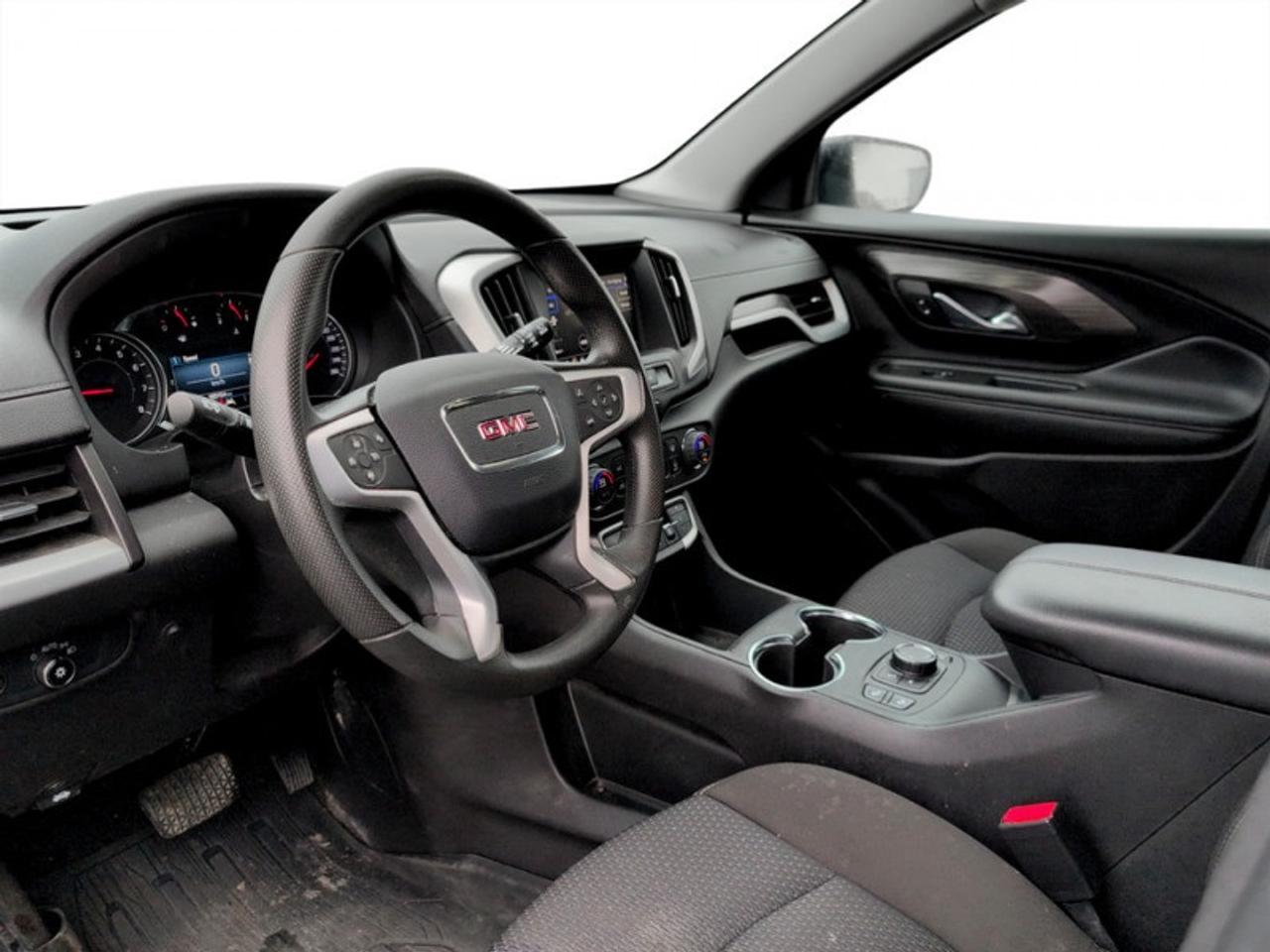 2024 GMC Terrain SLE Elevation  **AWD - APPLE CARPLAY** Photo