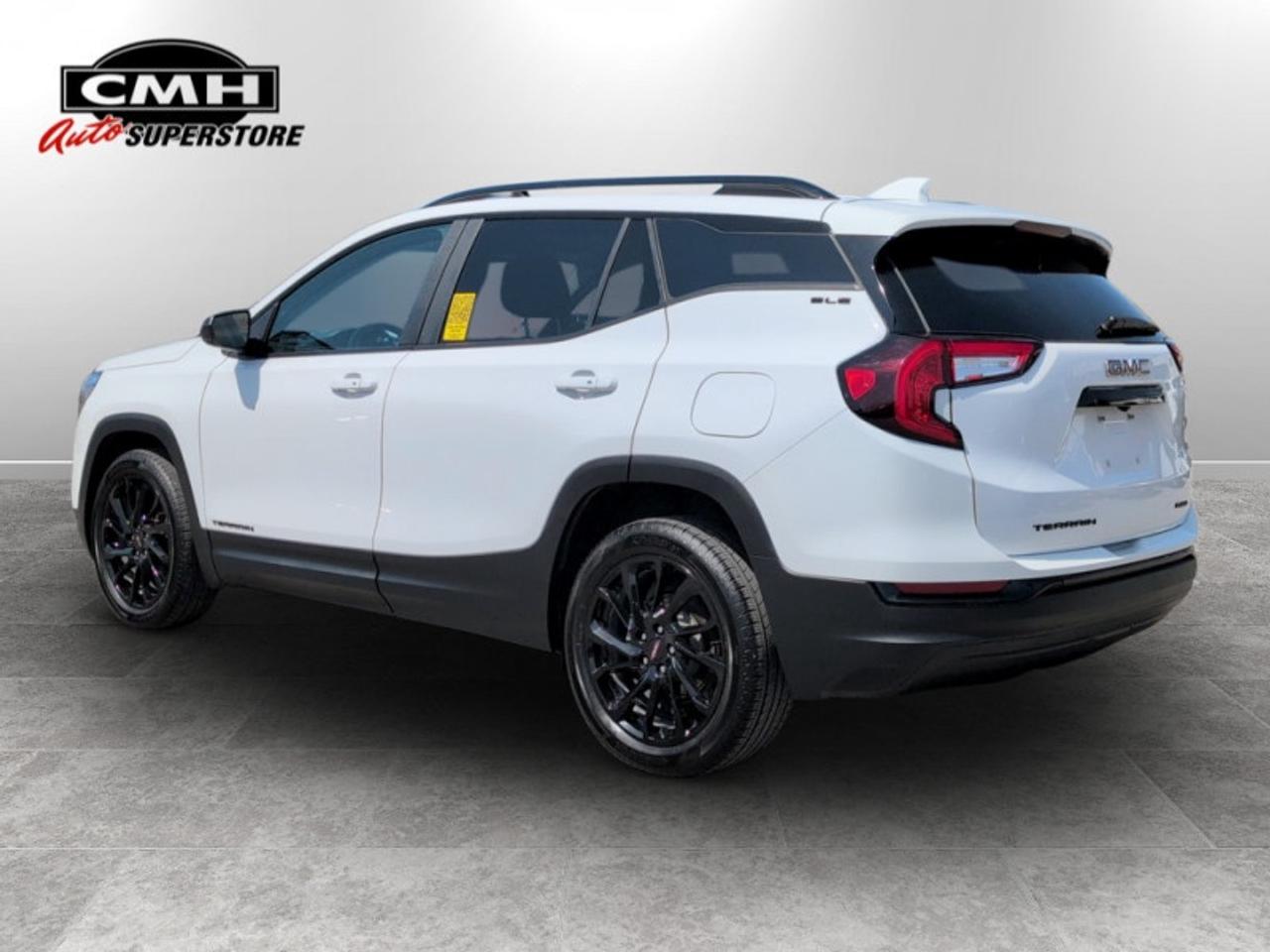2024 GMC Terrain SLE Elevation  **AWD - APPLE CARPLAY** Photo2