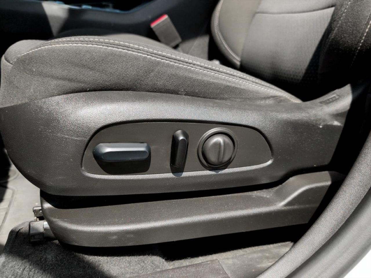 2024 GMC Terrain SLE Elevation  **AWD - APPLE CARPLAY** Photo