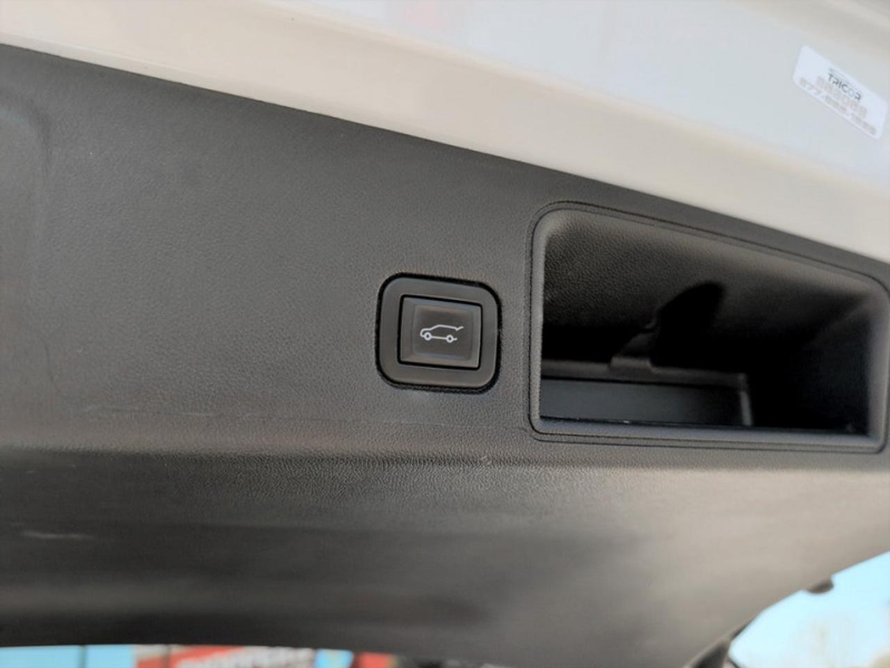 2024 GMC Terrain SLE Elevation  **AWD - APPLE CARPLAY** Photo