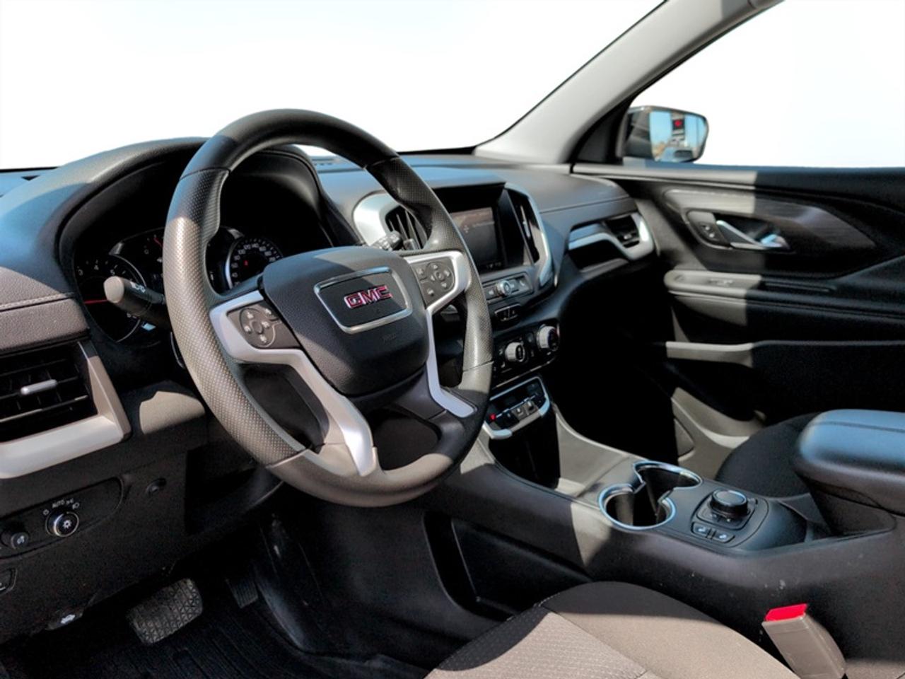 2024 GMC Terrain SLE Elevation  **AWD - APPLE CARPLAY** Photo