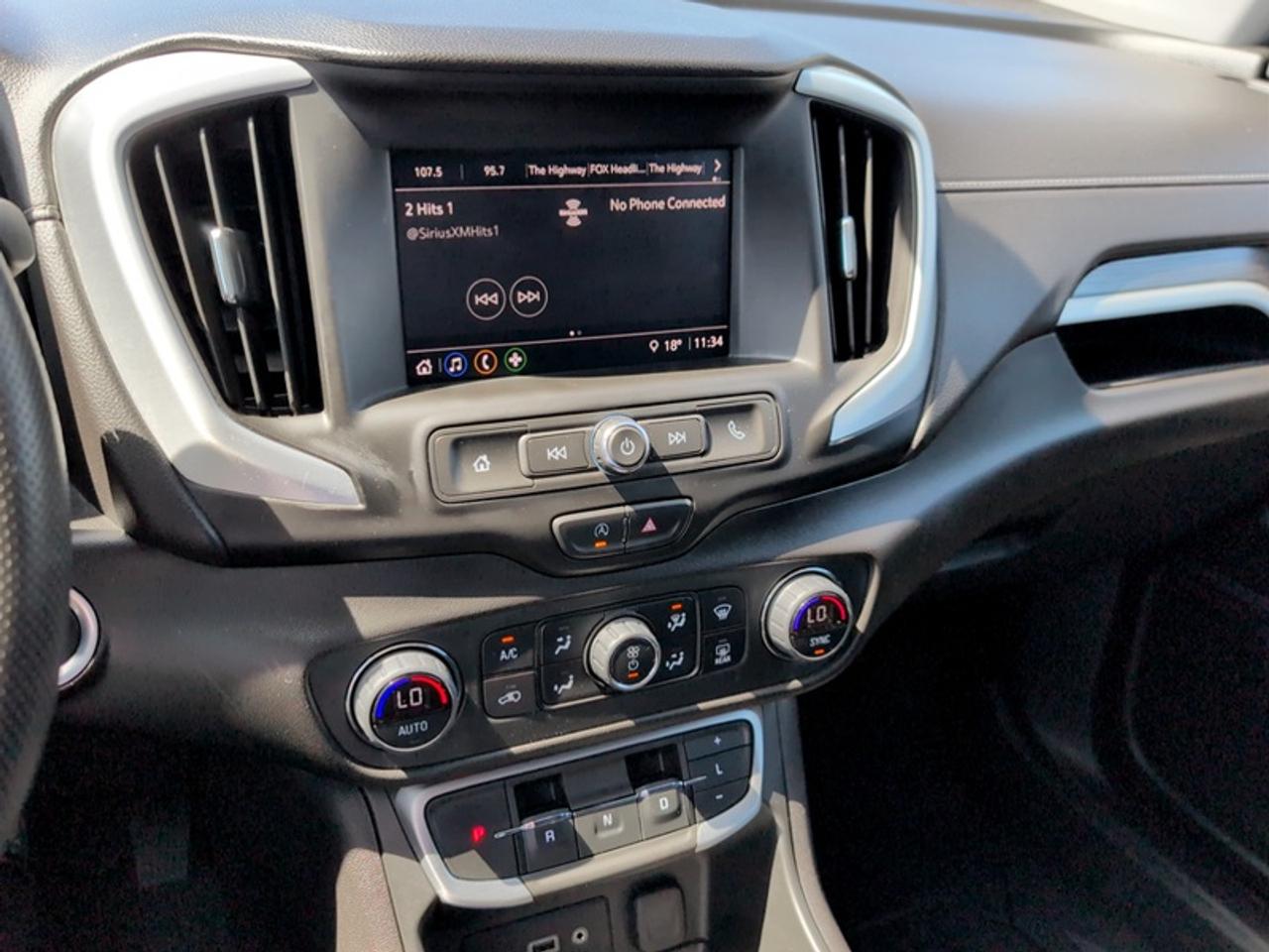 2024 GMC Terrain SLE Elevation  **AWD - APPLE CARPLAY** Photo