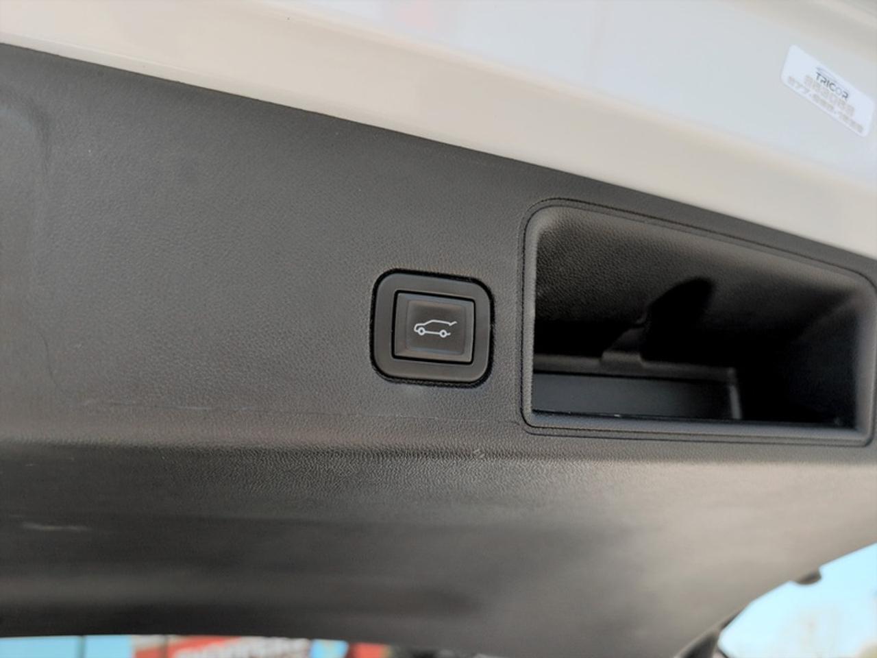 2024 GMC Terrain SLE Elevation  **AWD - APPLE CARPLAY** Photo