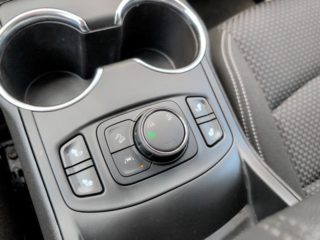 2024 GMC Terrain SLE Elevation  **AWD - APPLE CARPLAY** Photo