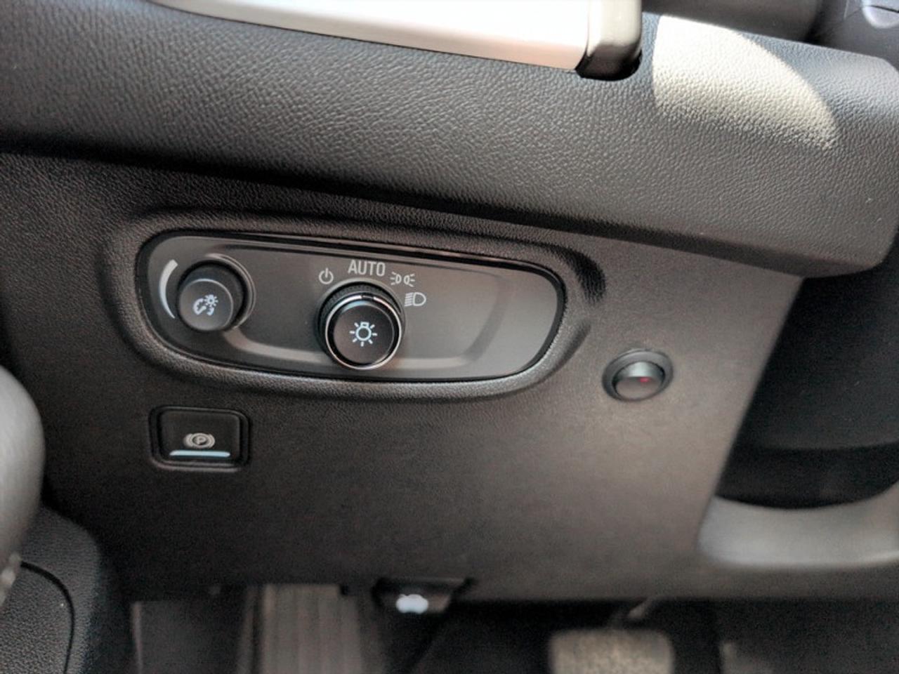 2024 GMC Terrain SLE Elevation  **AWD - APPLE CARPLAY** Photo