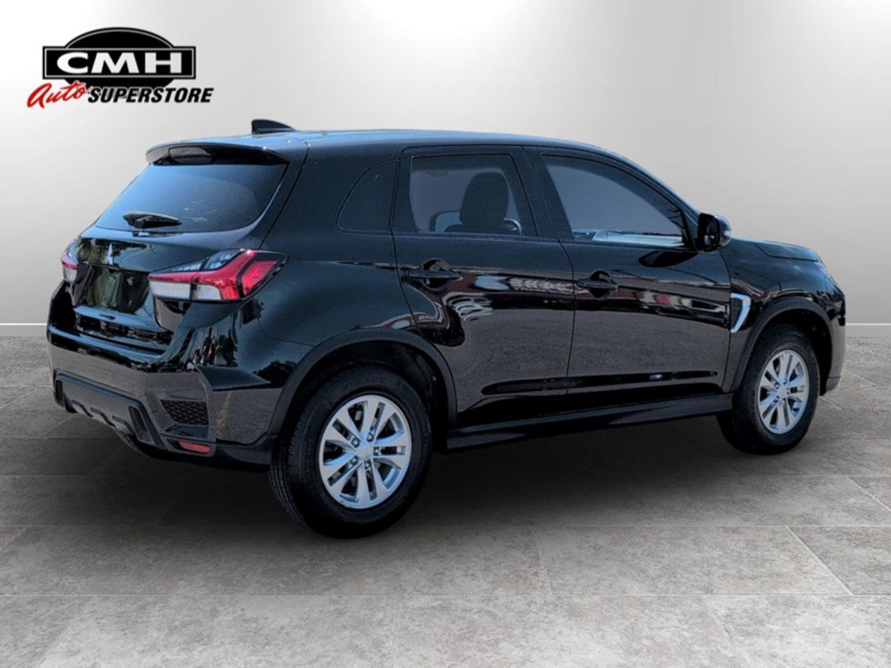 2022 Mitsubishi RVR SE  **CLEAN CARFAX** Photo