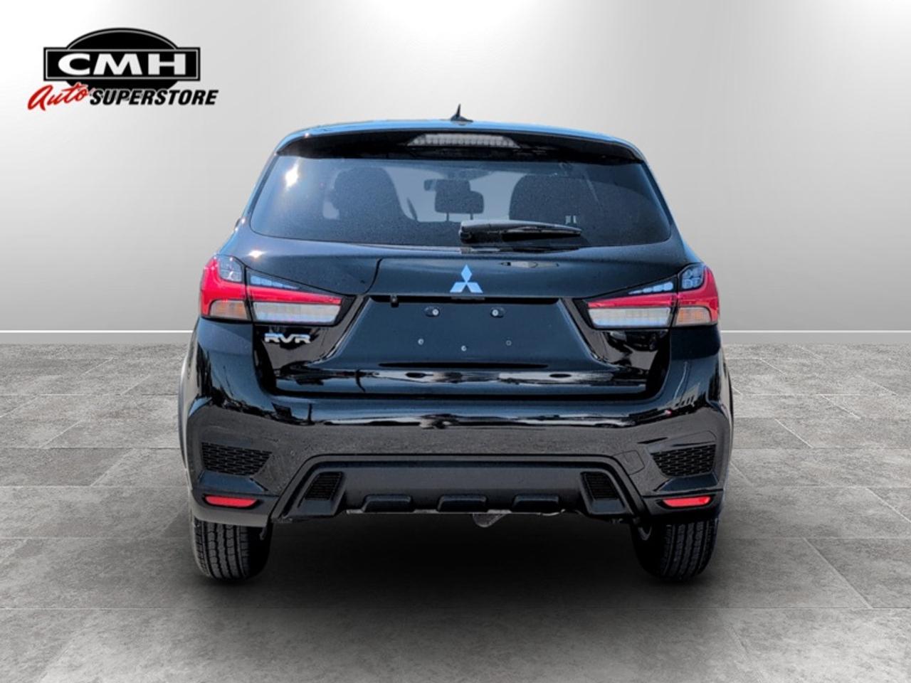 2022 Mitsubishi RVR SE  **CLEAN CARFAX** Photo