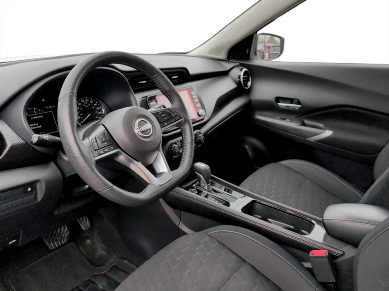 2024 Nissan Kicks SV  **CLEAN CF - LOW KMS** Photo