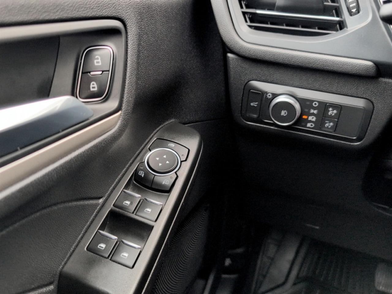 2022 Ford Escape SEL  **COPILOT360 - CLEAN CARFAX** Photo