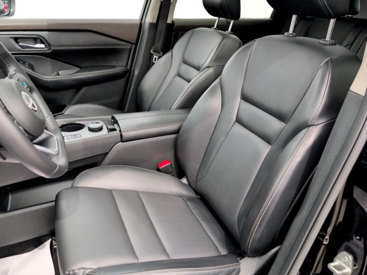 2023 Nissan Rogue SV Midnight Edition  **PANO ROOF** Photo