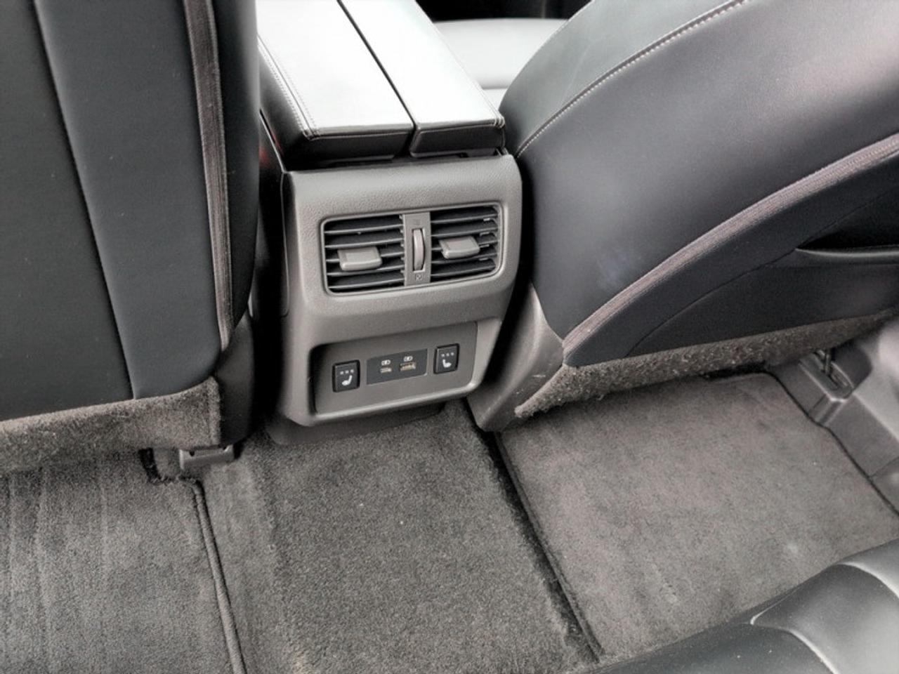 2023 Nissan Rogue SV Midnight Edition  **PANO ROOF** Photo