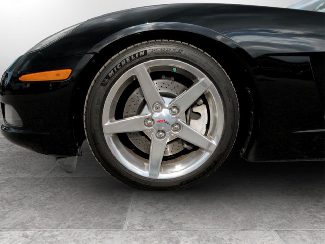 2005 Chevrolet Corvette Convertible  **VERY CLEAN** Photo