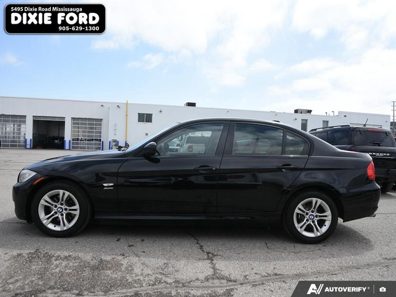2011 BMW 3 Series 328i xDrive AWD Classic Edition Photo