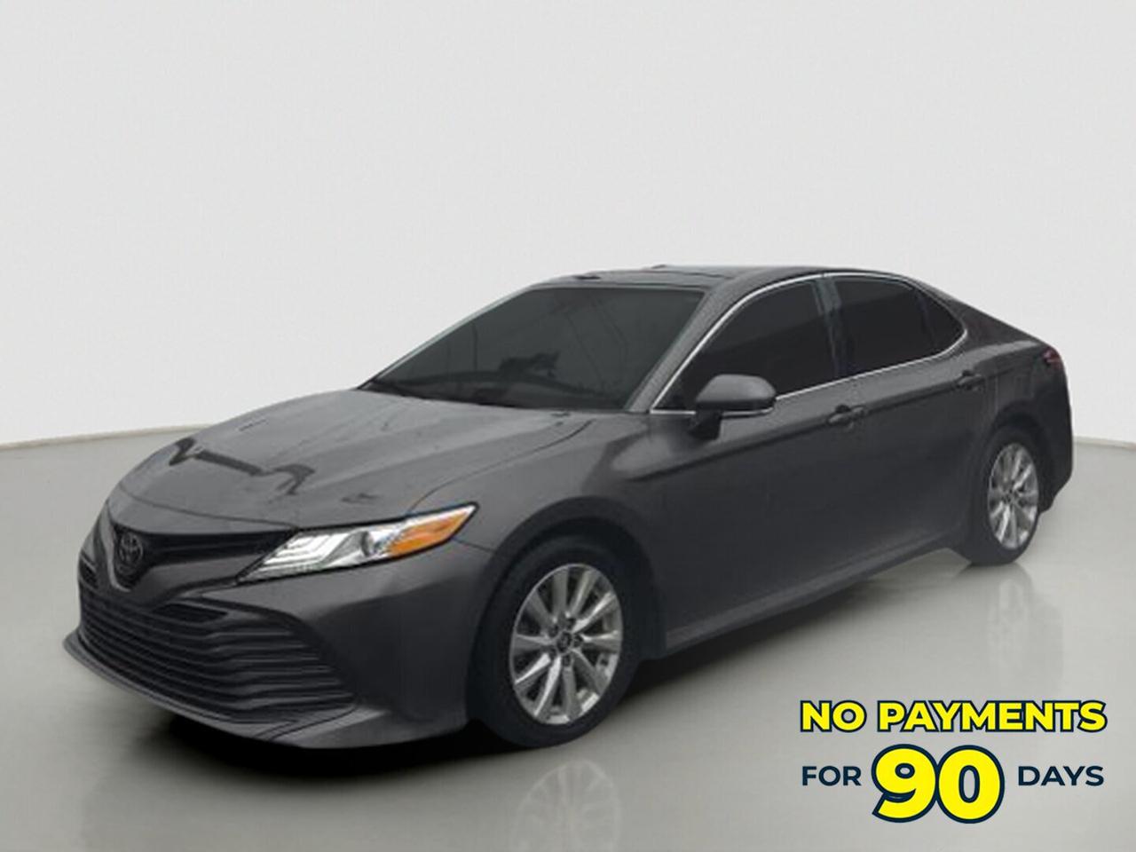 Used 2019 Toyota Camry 4-Door Sedan XLE 8A for sale in Peterborough, ON