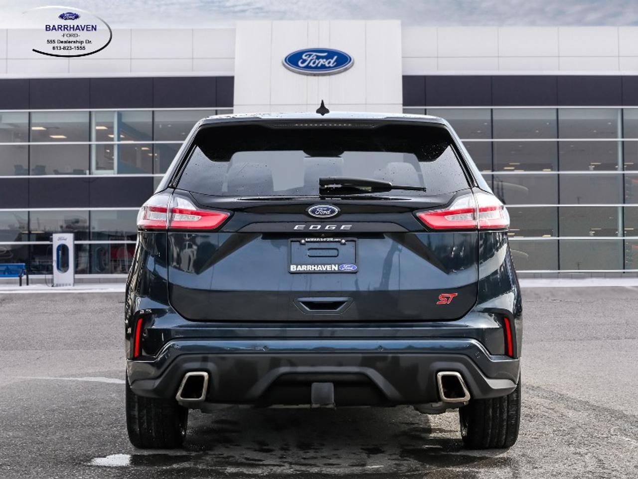 2023 Ford Edge ST Photo