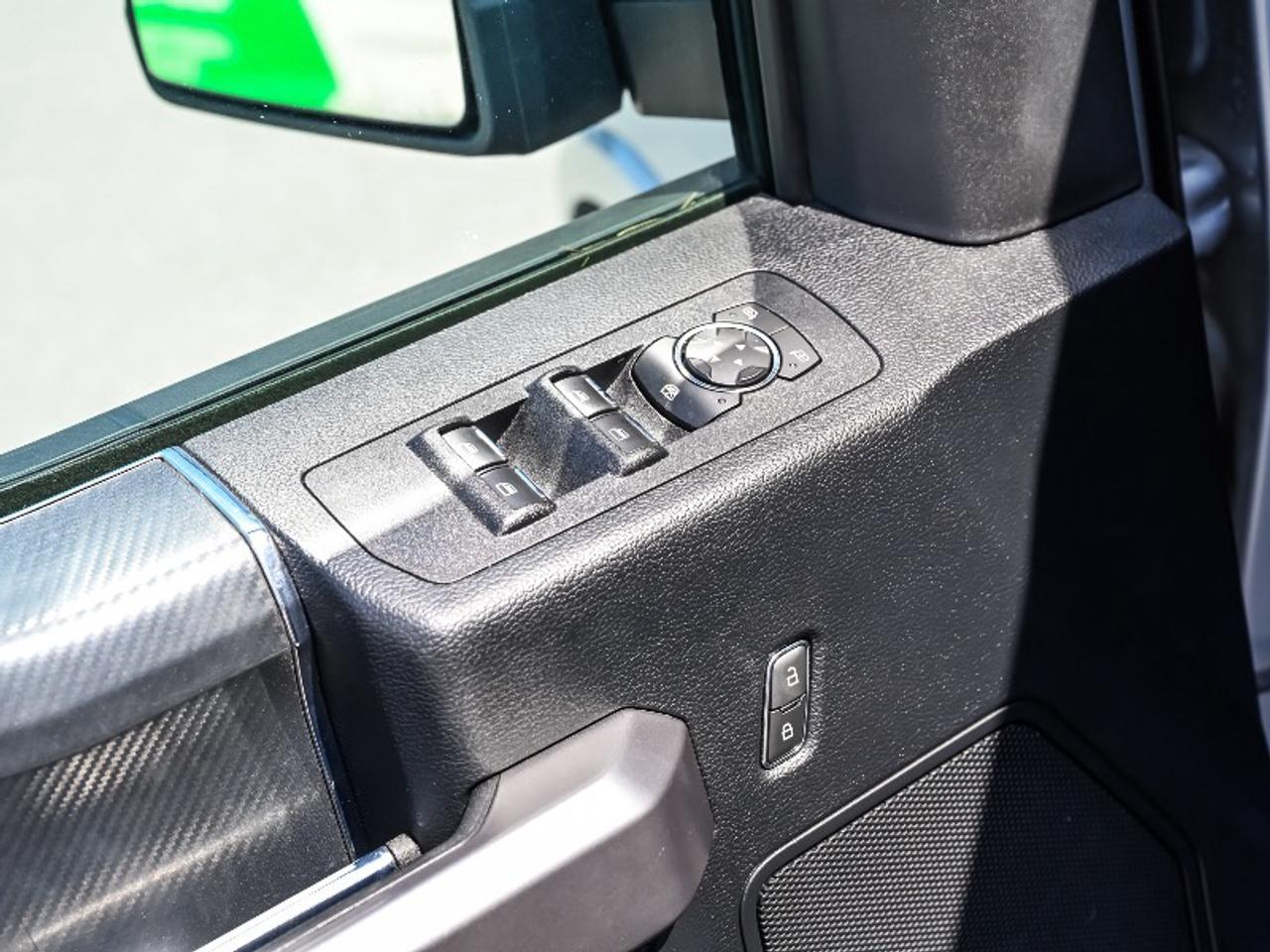 2020 Ford F-150 XLT Photo