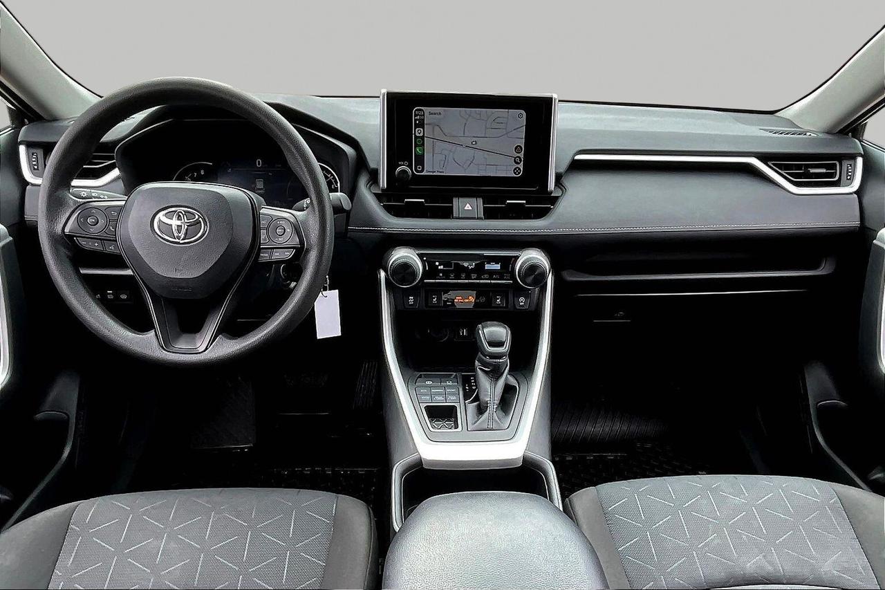 2024 Toyota RAV4 LE Photo3