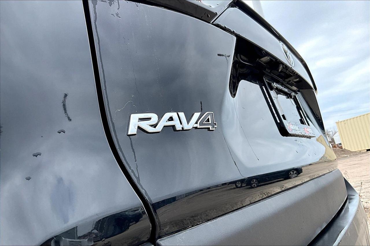 2024 Toyota RAV4 LE Photo
