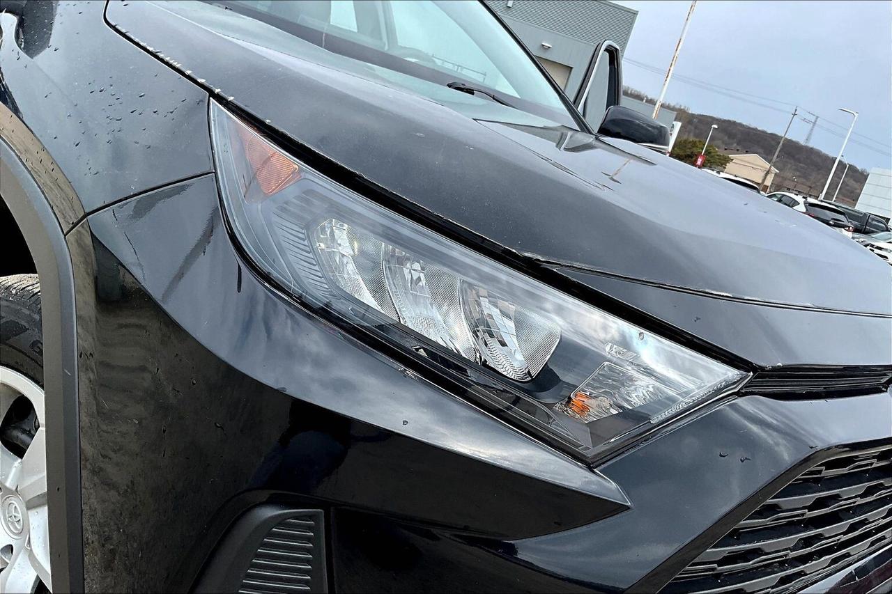 2024 Toyota RAV4 LE Photo