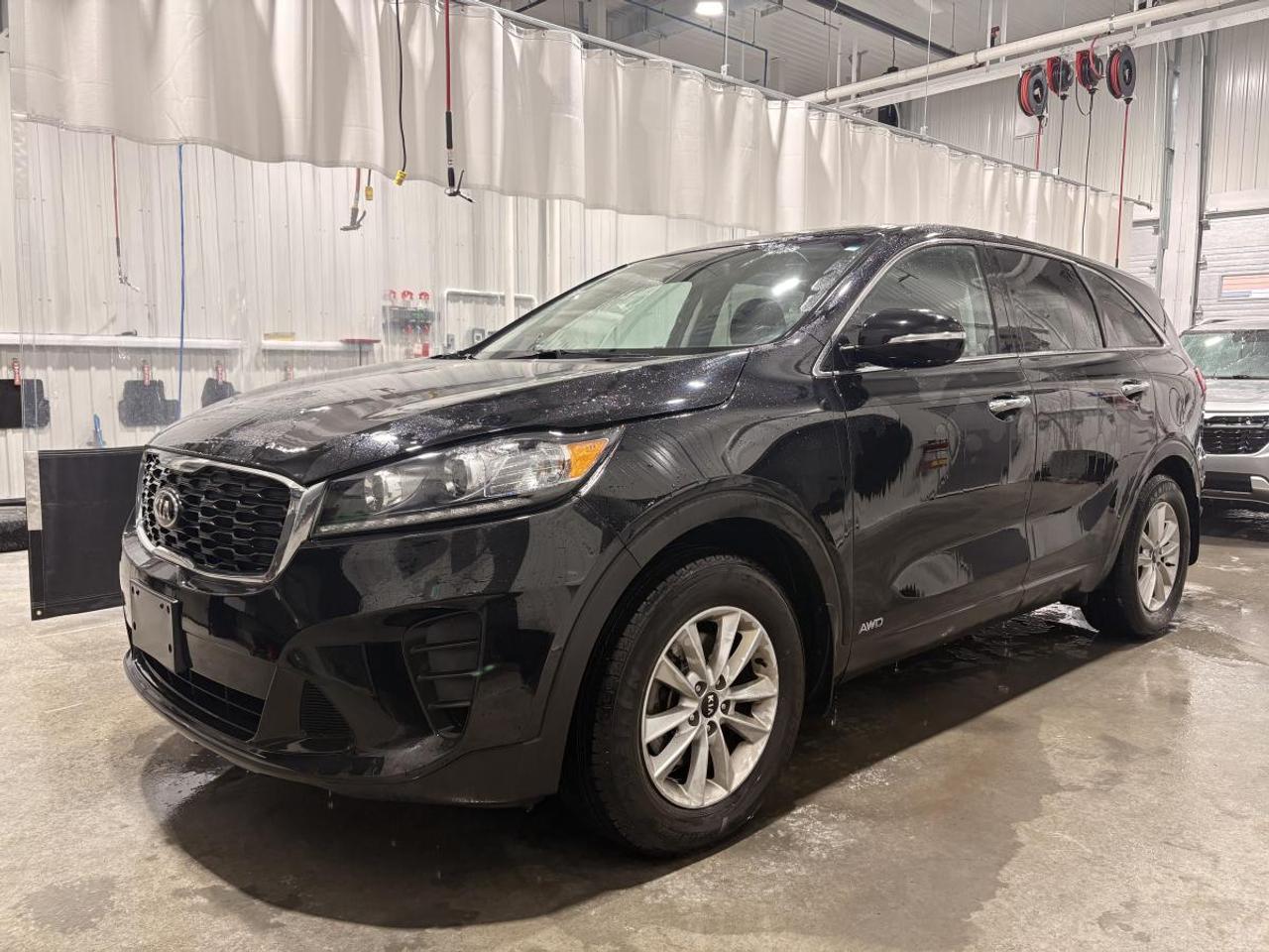 Used 2020 Kia Sorento LX * AWD * CRUISE * CAMÉRA * CARPLAY * SIÈGES CHAUFF * for sale in Québec, QC