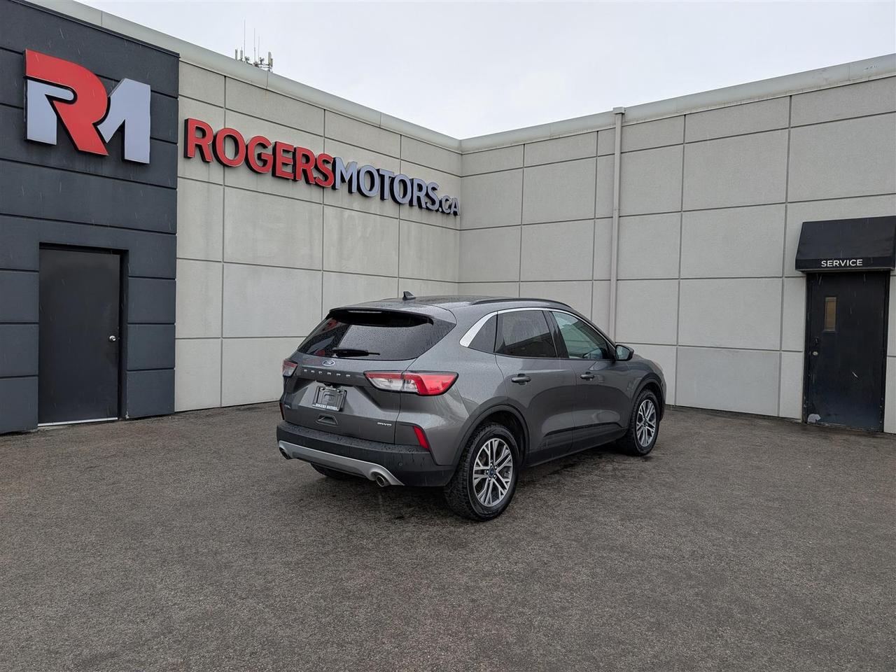 2022 Ford Escape SEL AWD  - NAVI - PANO ROOF - LEATHER - TECH FEATS Photo