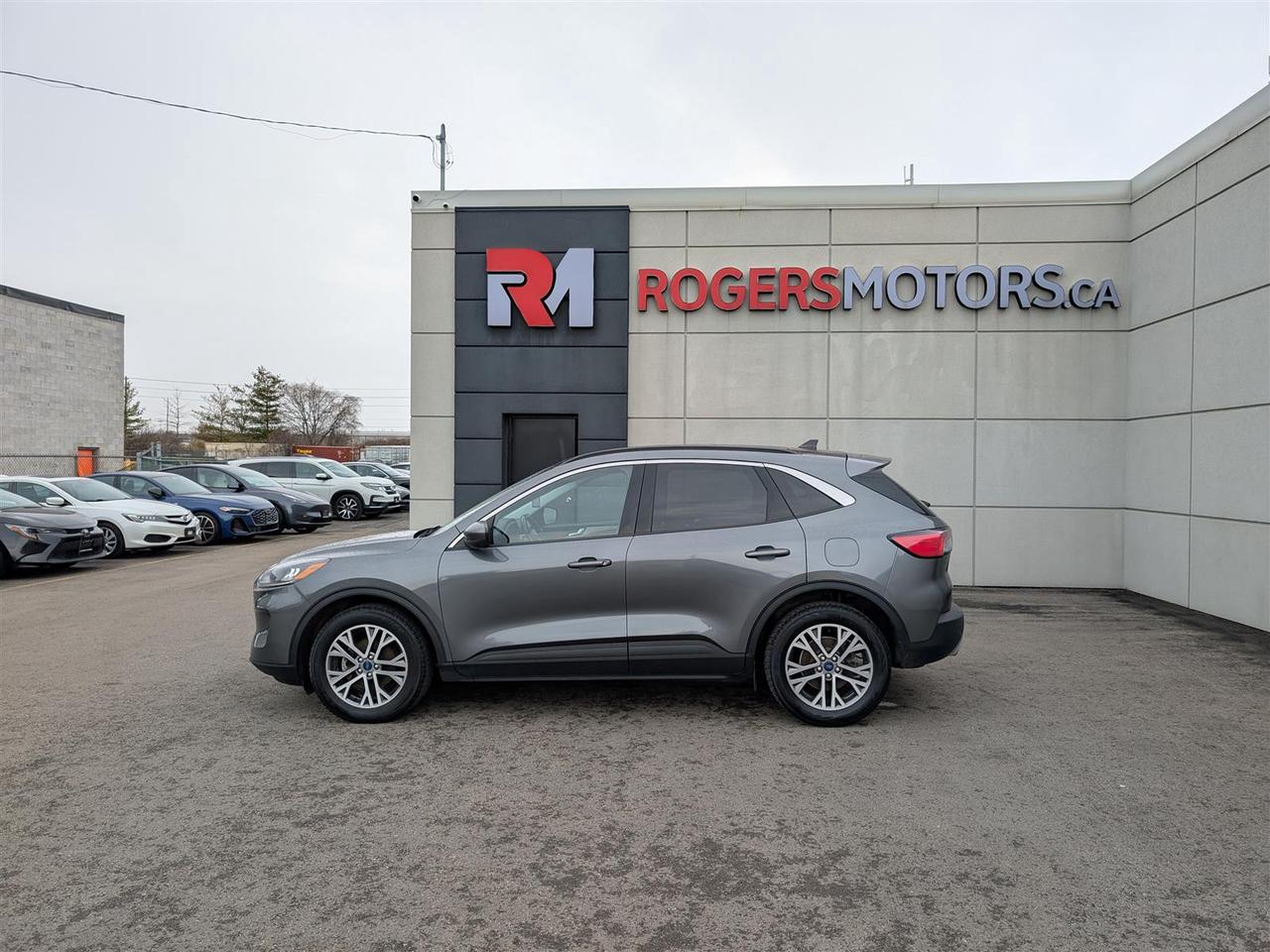 2022 Ford Escape SEL AWD  - NAVI - PANO ROOF - LEATHER - TECH FEATS Photo