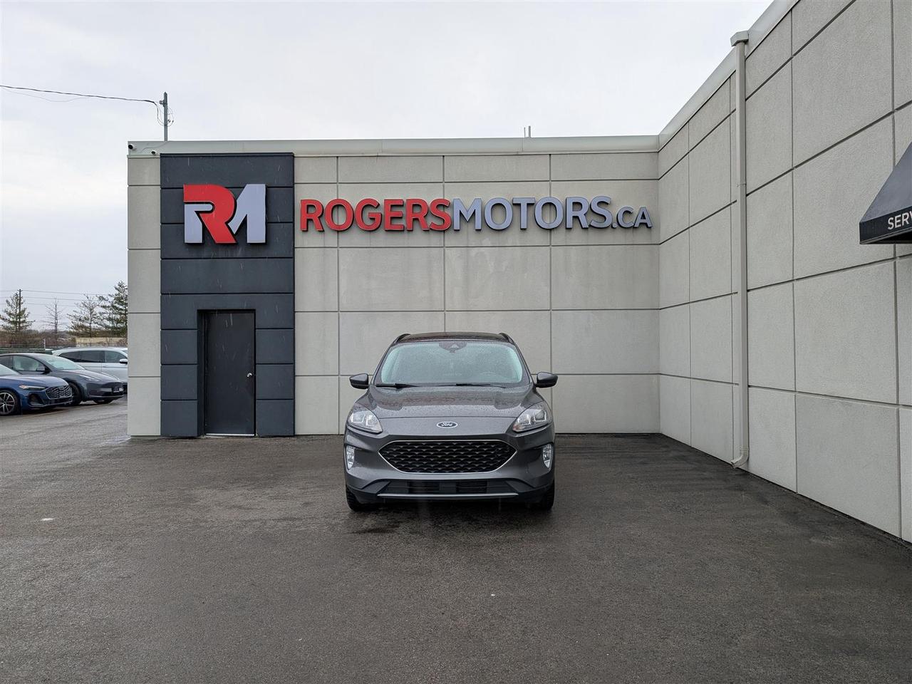 2022 Ford Escape SEL AWD  - NAVI - PANO ROOF - LEATHER - TECH FEATS Photo
