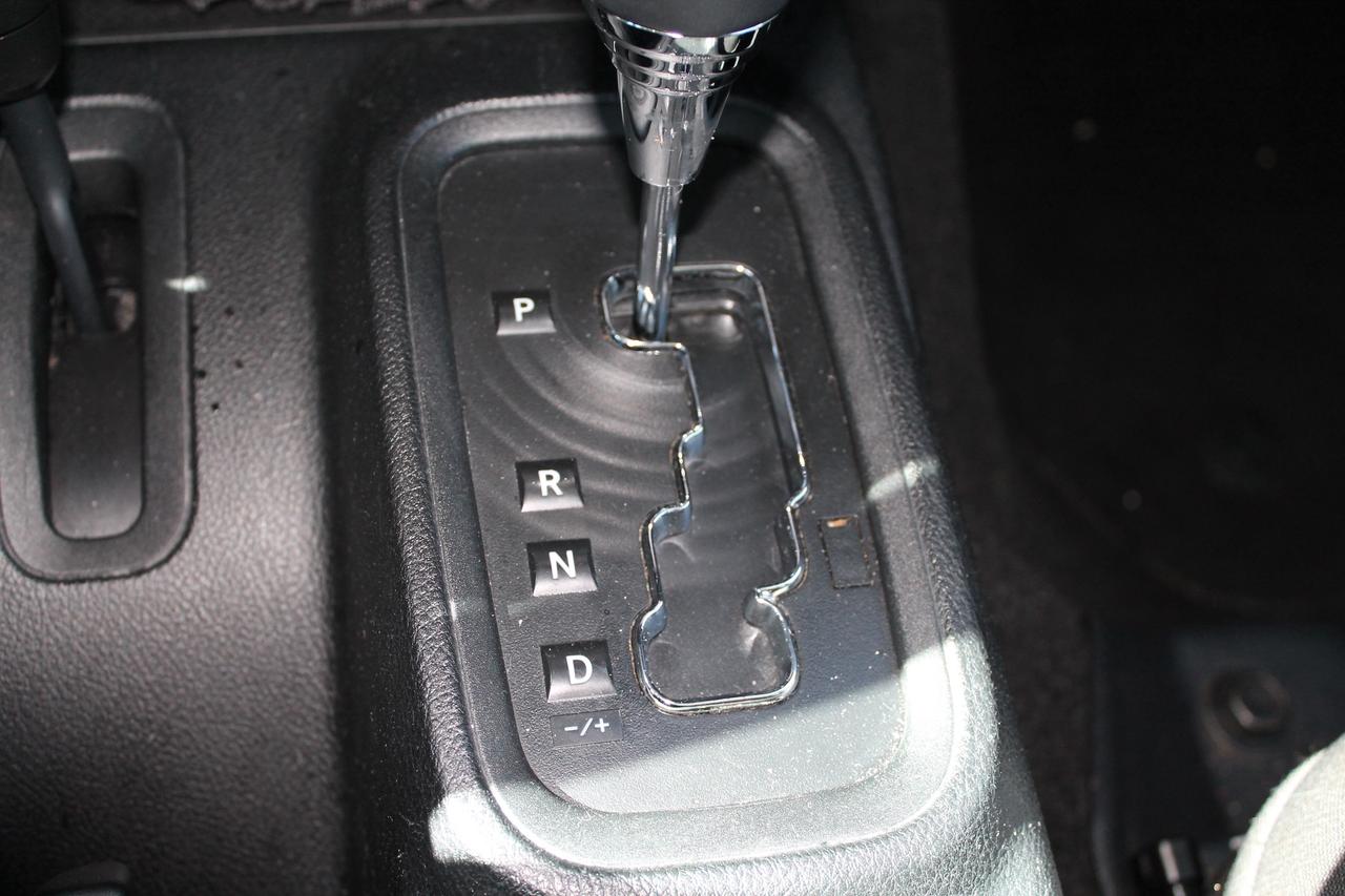 2016 Jeep Wrangler Sahara Photo