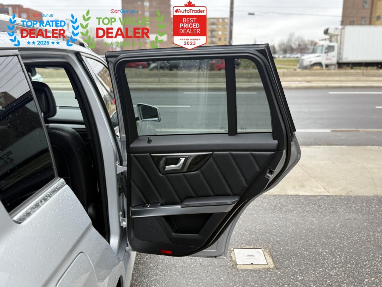 2015 Mercedes-Benz GLK-Class //AMG PKG | PANO | NAVI | REAR CAMERA Photo