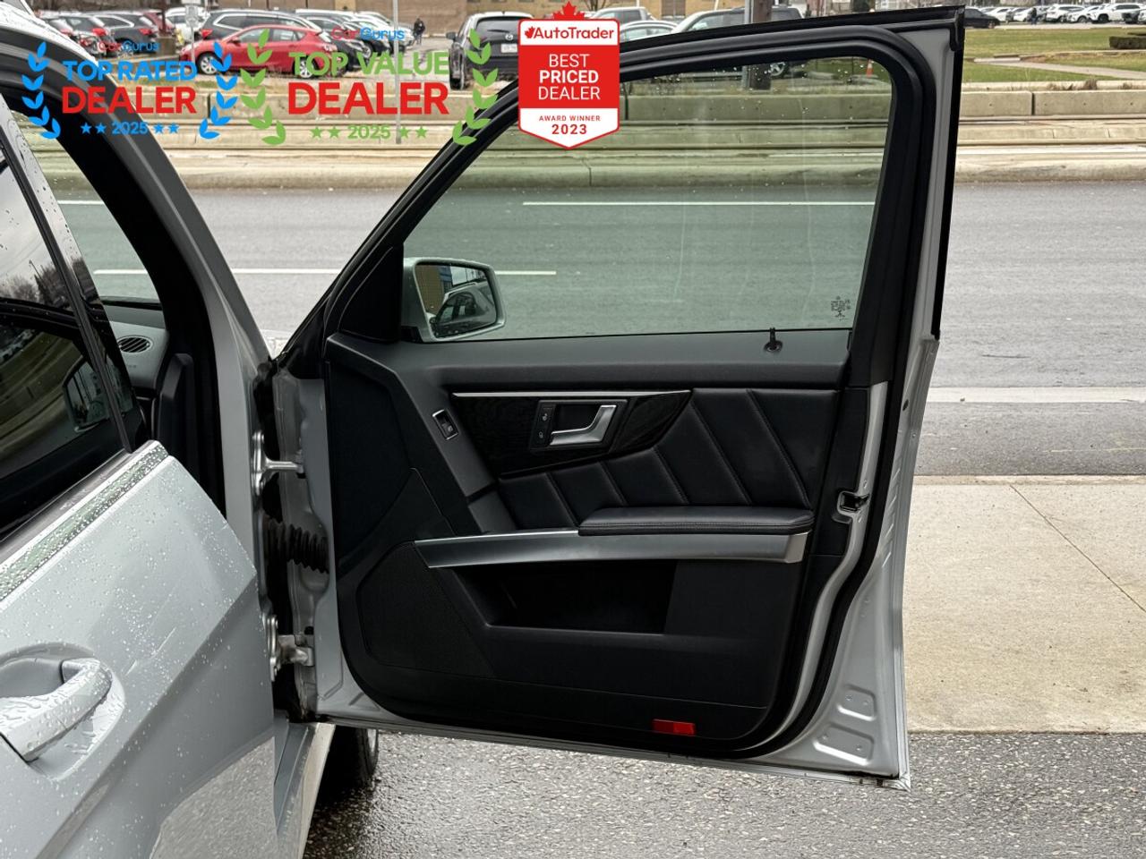 2015 Mercedes-Benz GLK-Class //AMG PKG | PANO | NAVI | REAR CAMERA Photo
