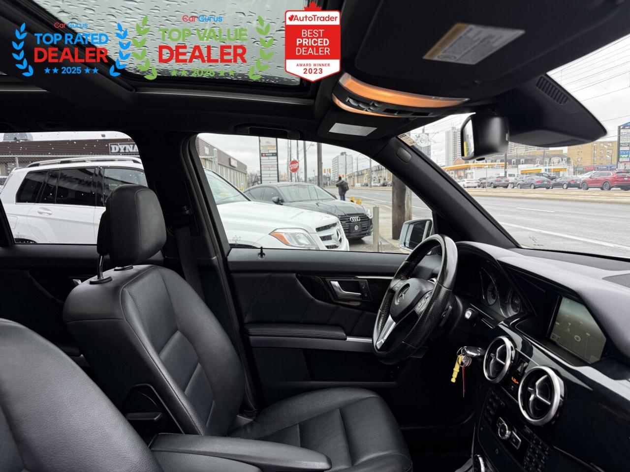 2015 Mercedes-Benz GLK-Class //AMG PKG | PANO | NAVI | REAR CAMERA Photo