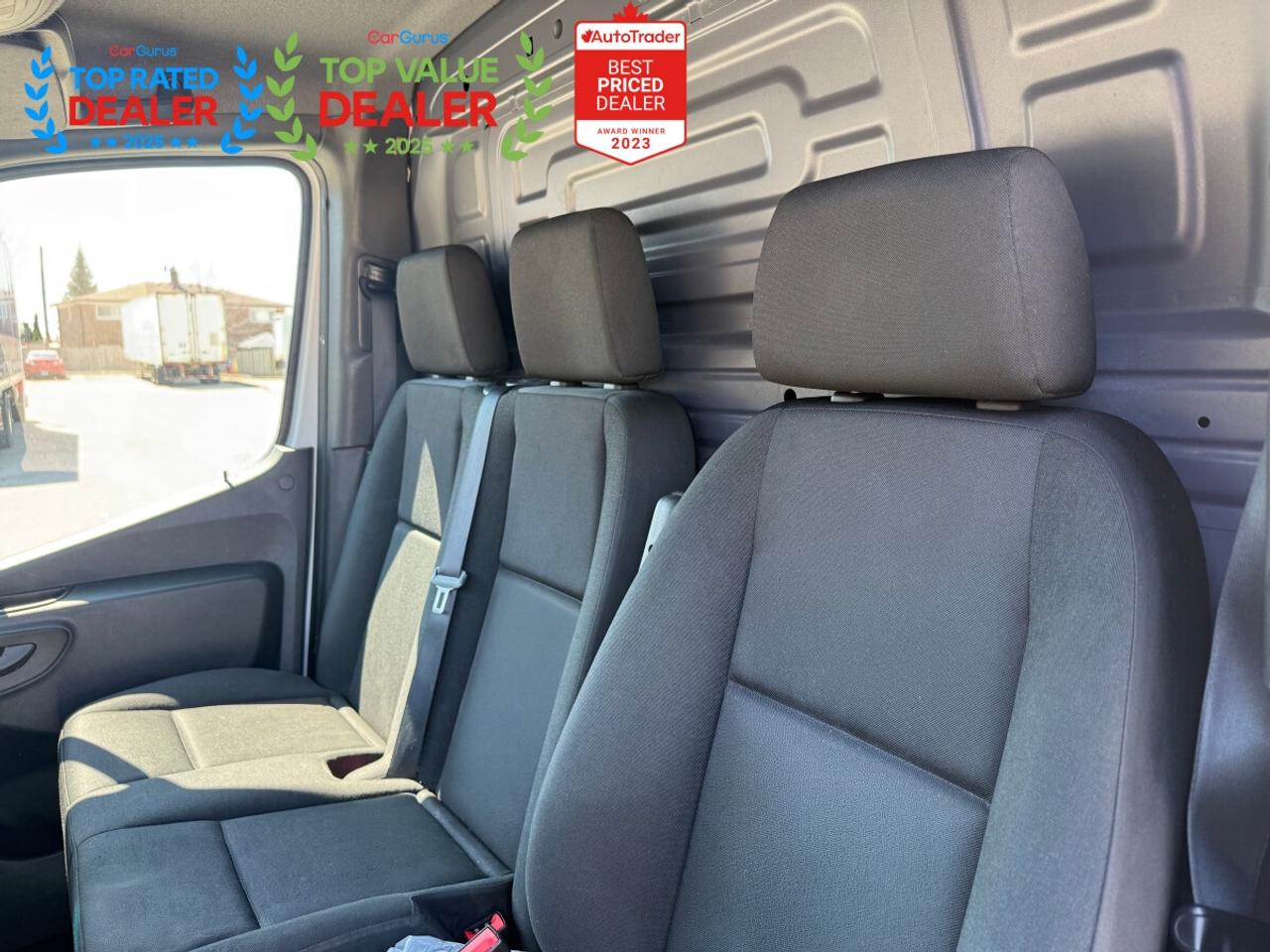 2021 Mercedes-Benz Sprinter 2500 144 SHORT ROOF  | 3 SEATER | APPLE CARPLAY Photo