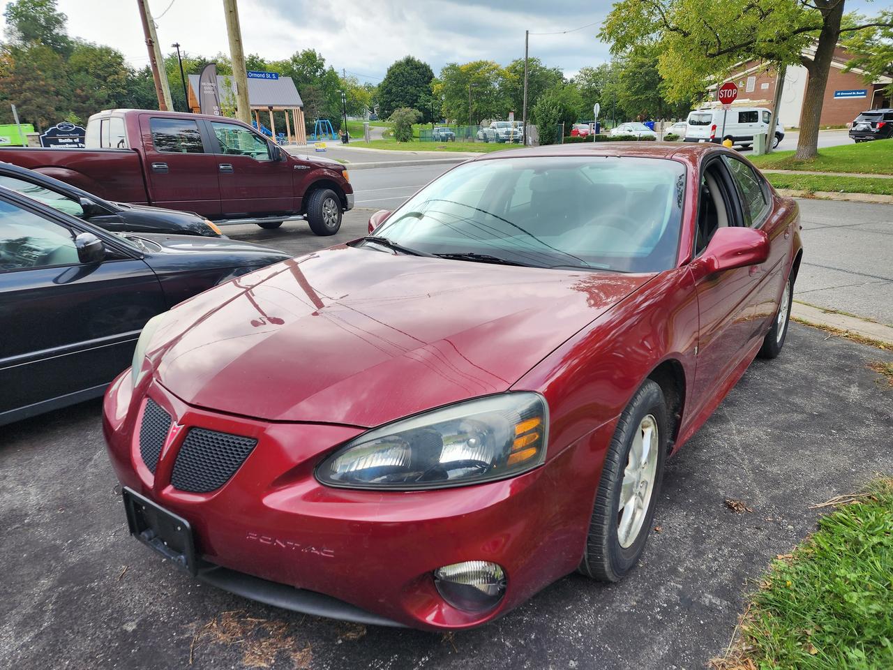 2007 Pontiac Grand Prix  Photo