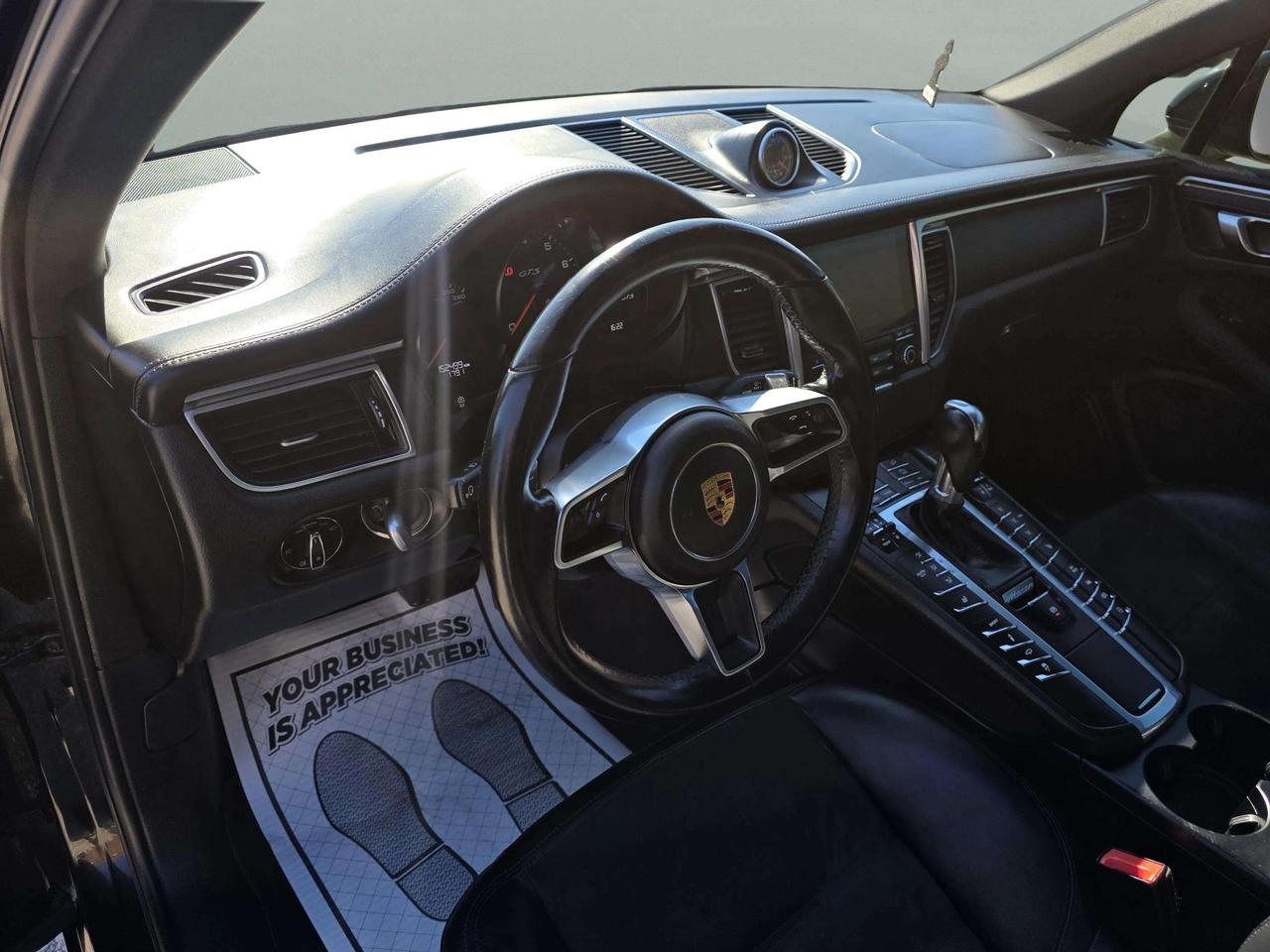 2018 Porsche Macan GTS AWD Photo