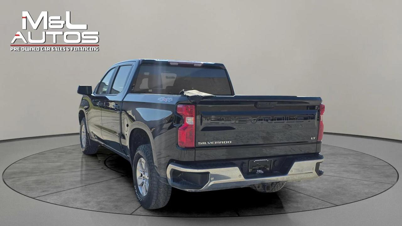 2021 Chevrolet Silverado 1500 4WD Crew Cab 147" LT Photo