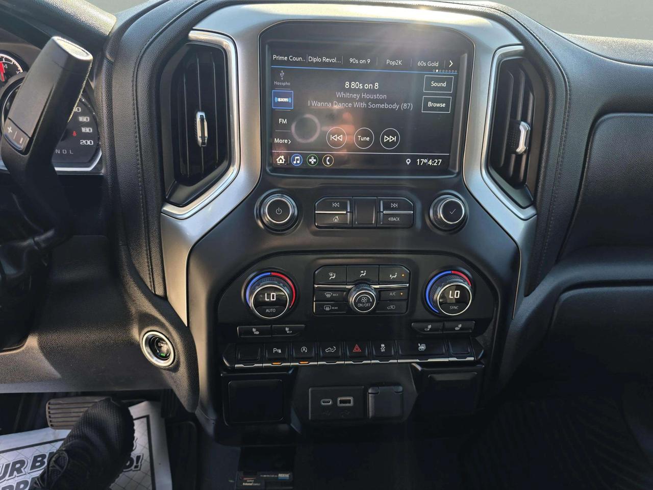 2021 Chevrolet Silverado 1500 4WD Crew Cab 147" LT Photo