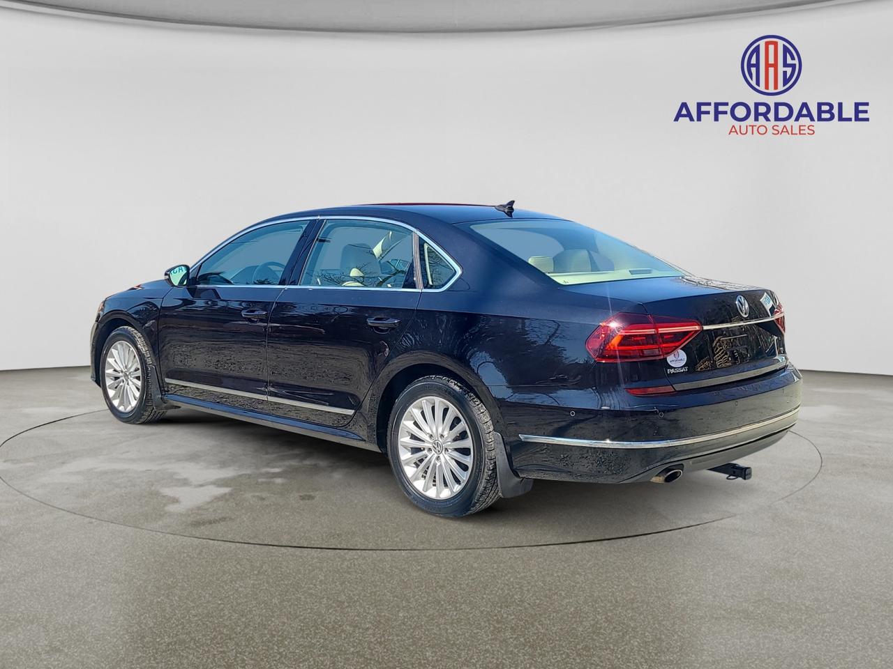 2017 Volkswagen Passat COMFORTLINE - Photo #3