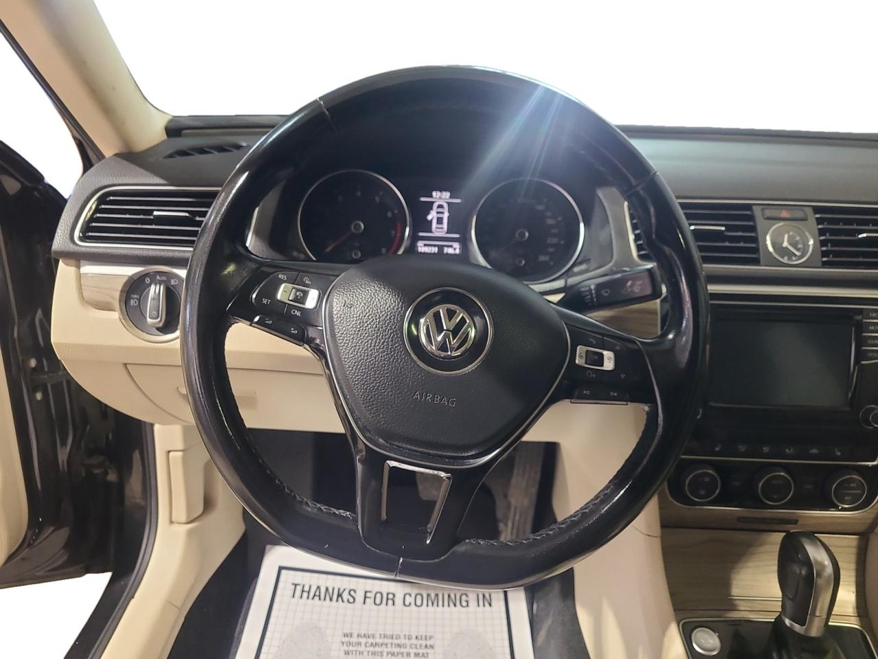 2017 Volkswagen Passat COMFORTLINE Photo