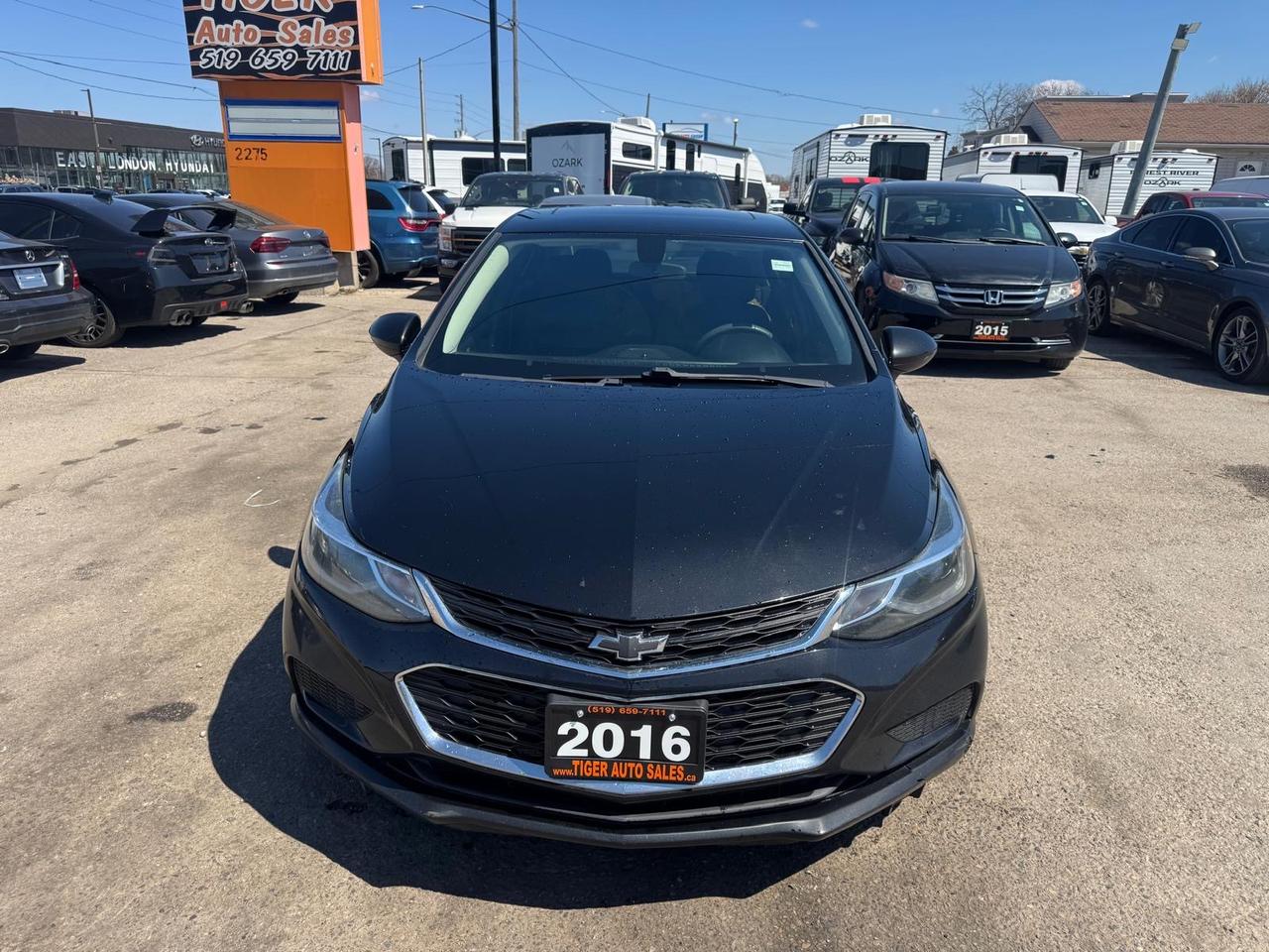 2016 Chevrolet Cruze LT, NO ACCIDENTS, DEALER SERVICED, 2 SETS WHEELS Photo