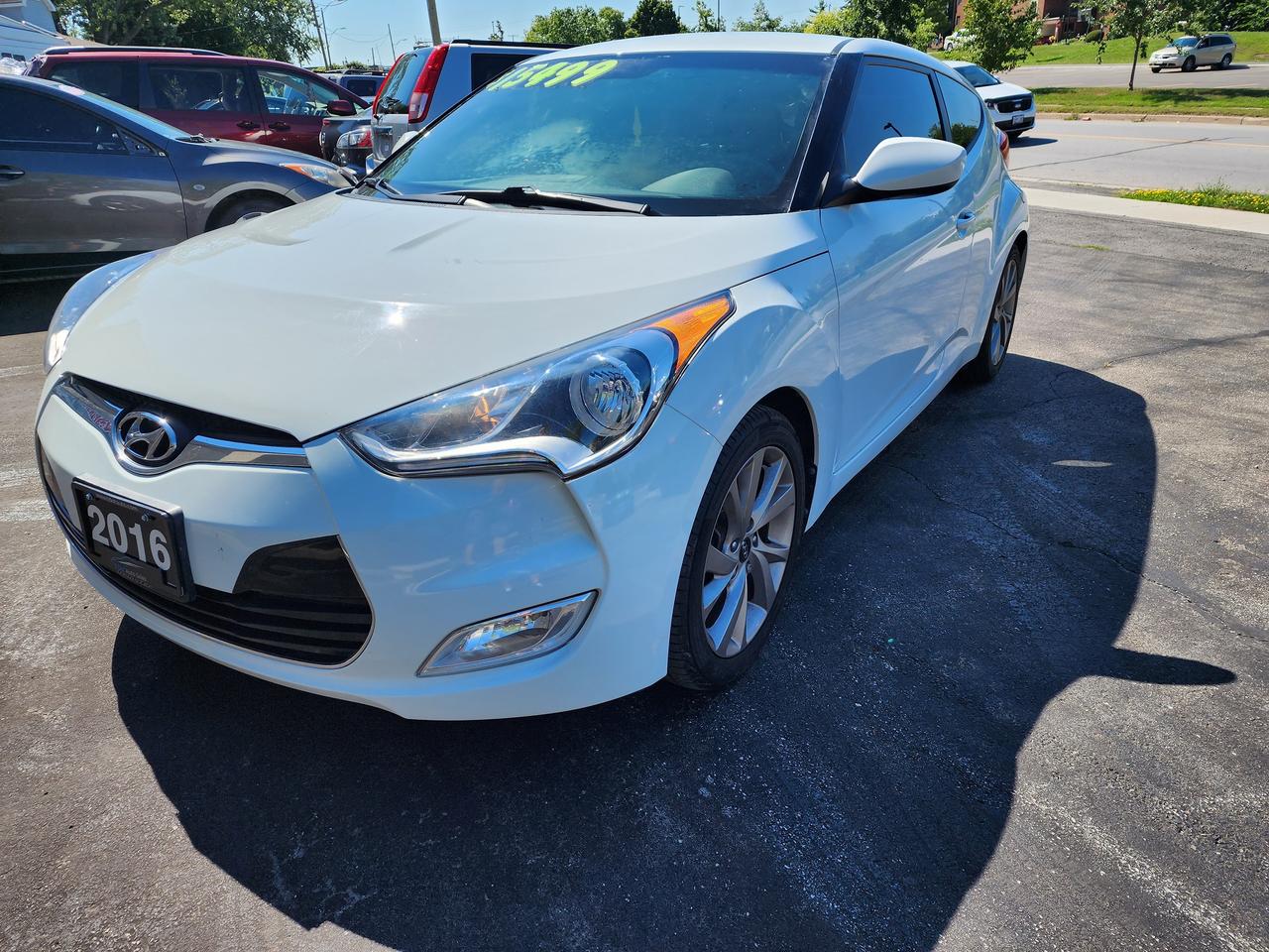 2016 Hyundai Veloster  - Photo #1