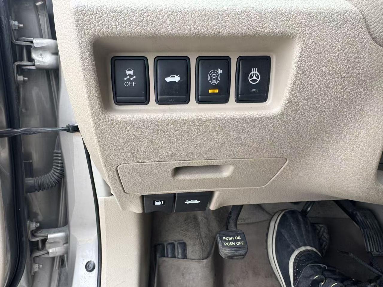 1776125072