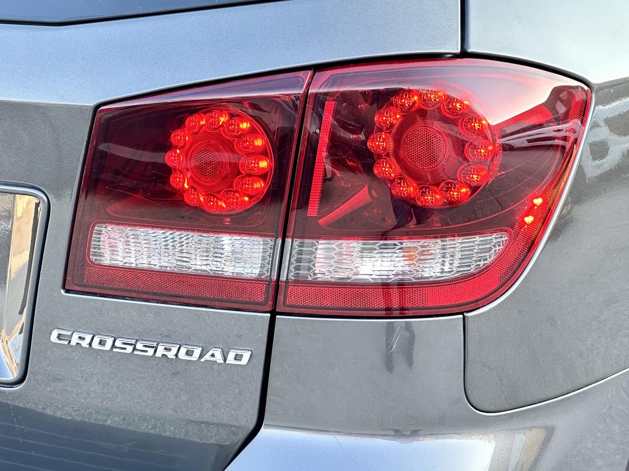 2019 Dodge Journey Crossroad Photo
