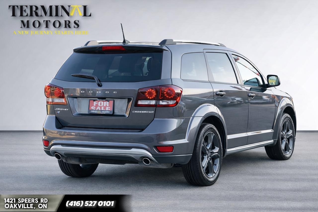 2019 Dodge Journey Crossroad Photo