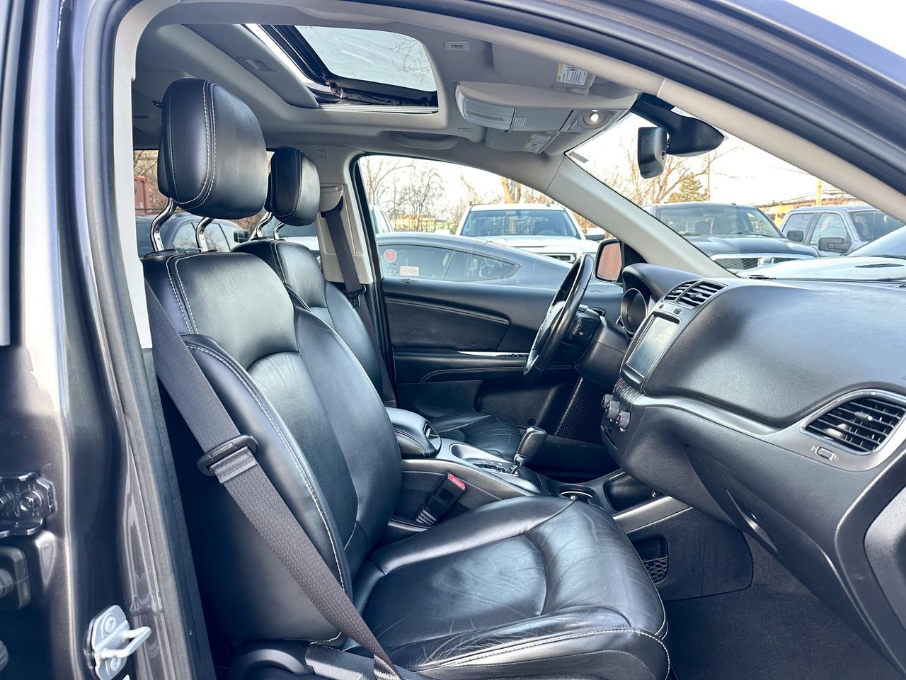 2019 Dodge Journey Crossroad Photo