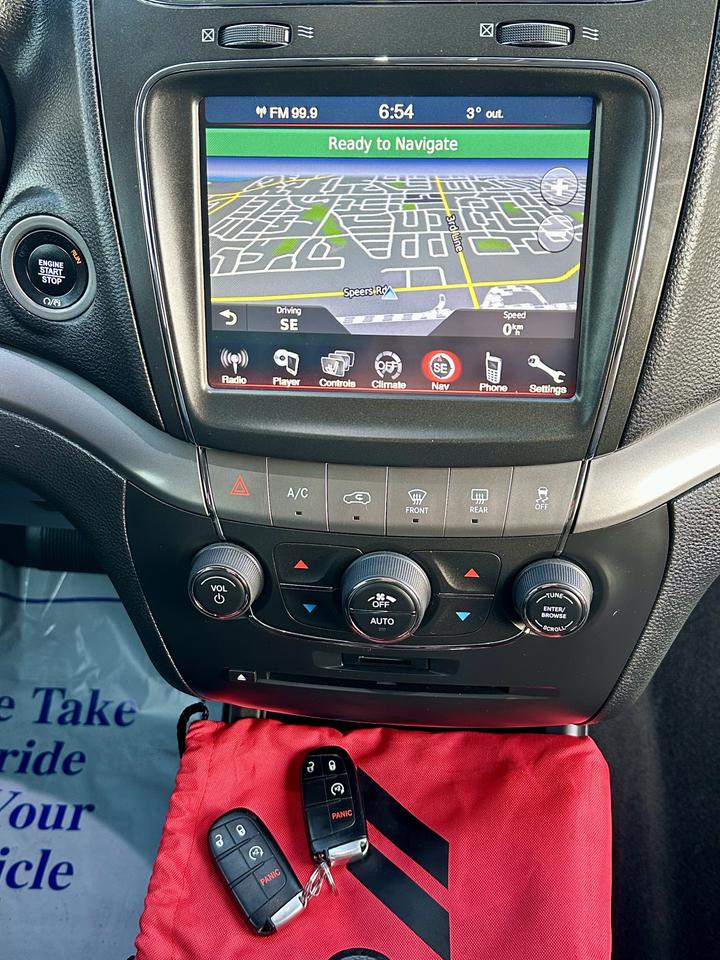 2019 Dodge Journey Crossroad Photo