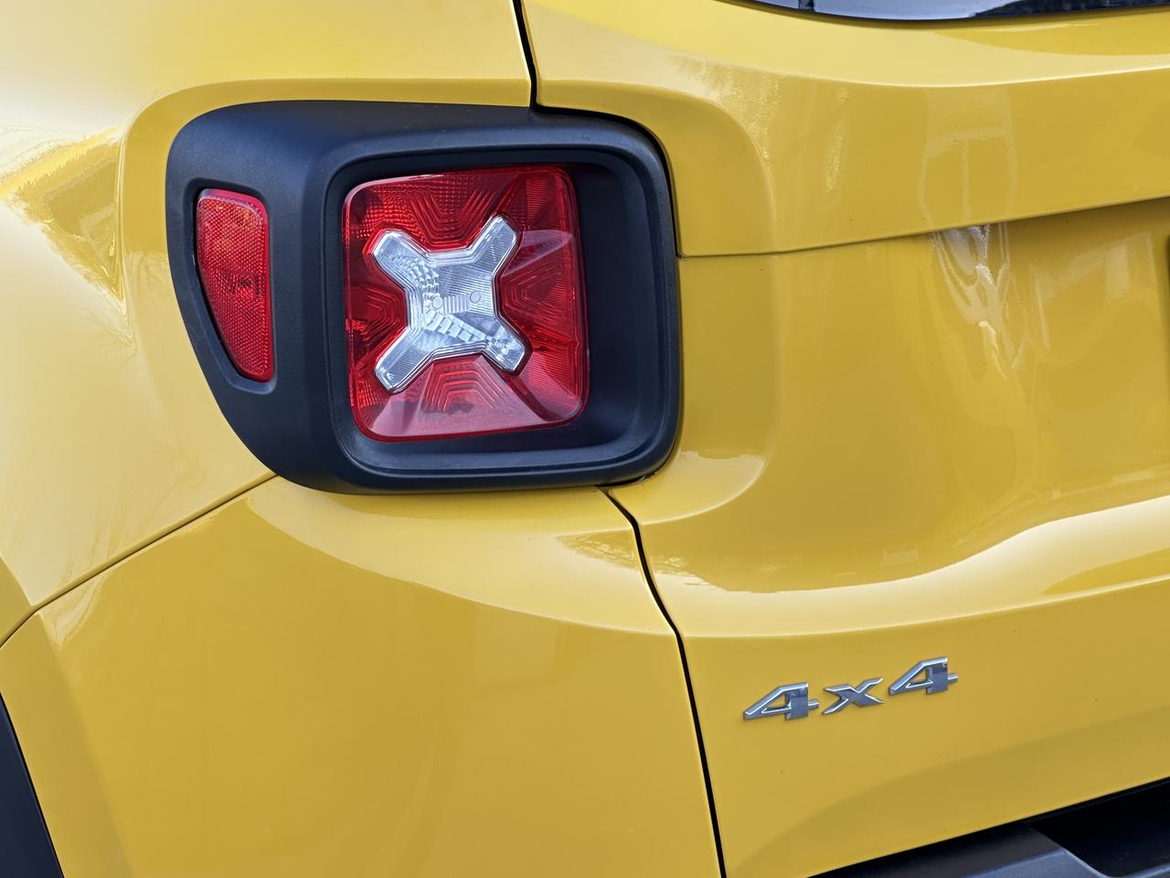 2015 Jeep Renegade Sport Photo