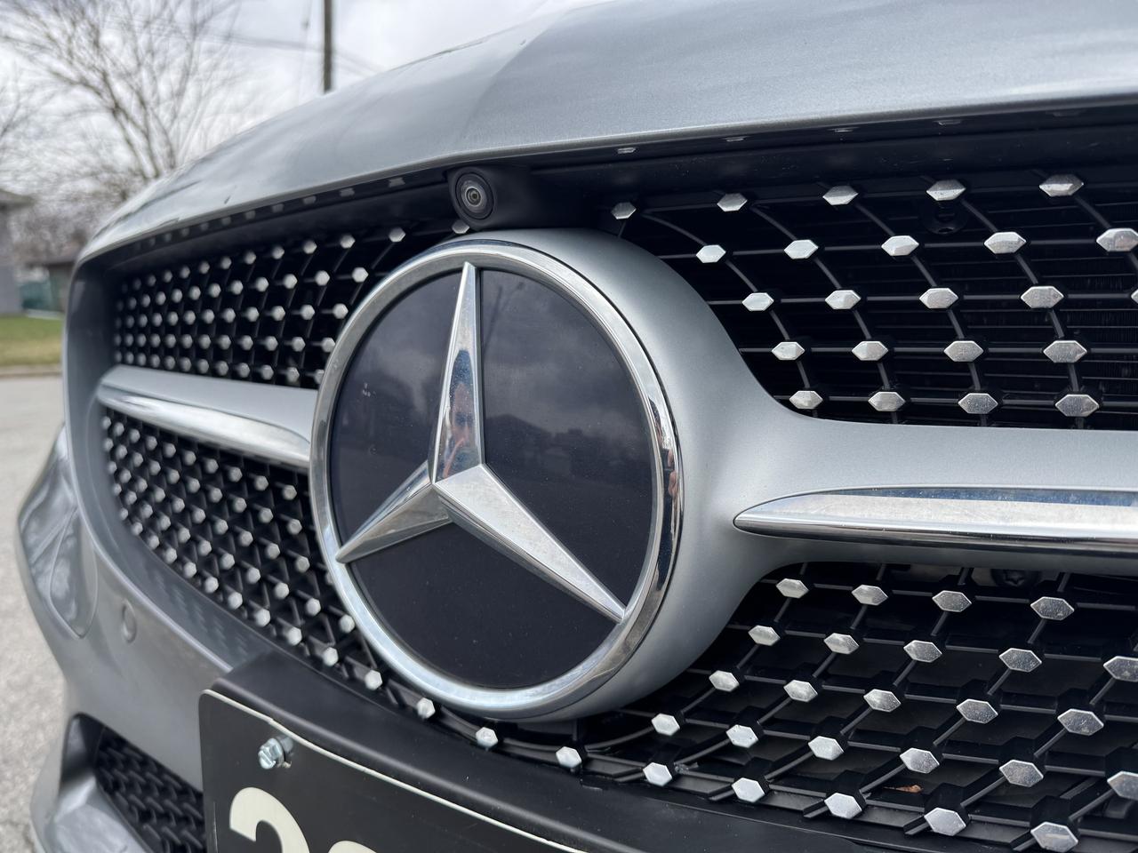 2019 Mercedes-Benz C-Class C 300 4MATIC Sedan Photo